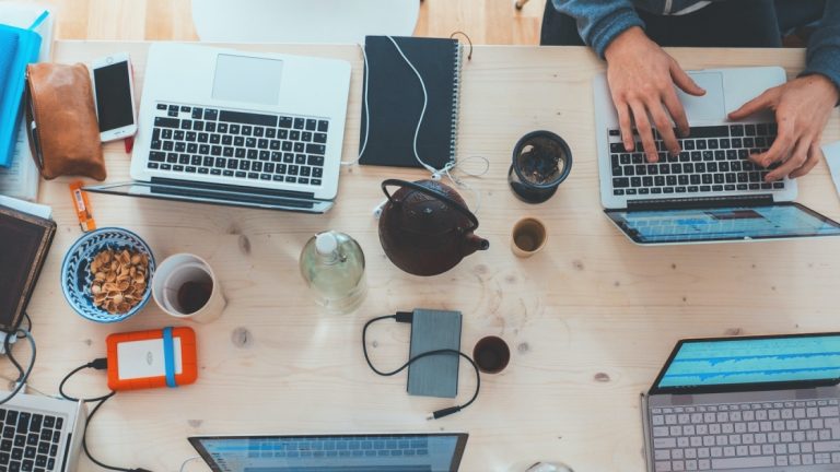 Indian Companies report 0ptimistic hiring outlook for Apr-Jun