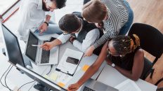 Measuring ROI of hybrid work models