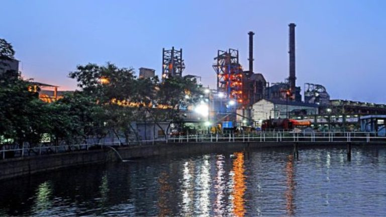 Plant starts internal inquiry into 6 deaths at plant