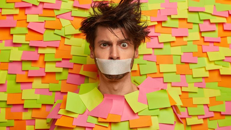 How Toxic Micro- Behaviours Decide Retention Today